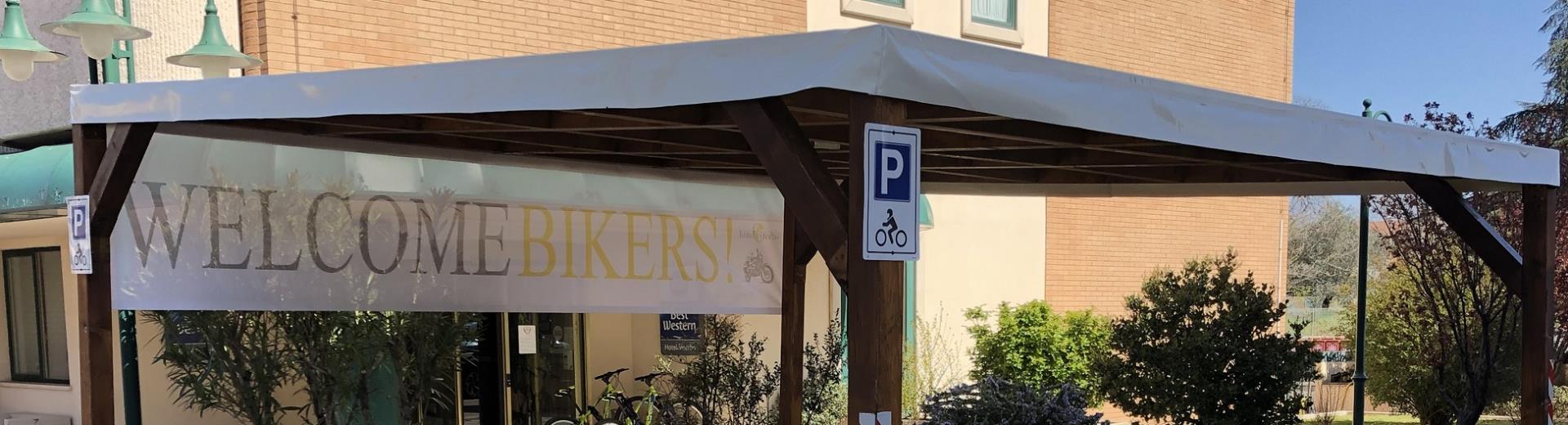If you are traveling by motorbike and looking for a hotel in Viterbo, take advantage of our Promo BIkers: 10% discount, free motorcycle parking and many tailor-made services for motorcyclists!